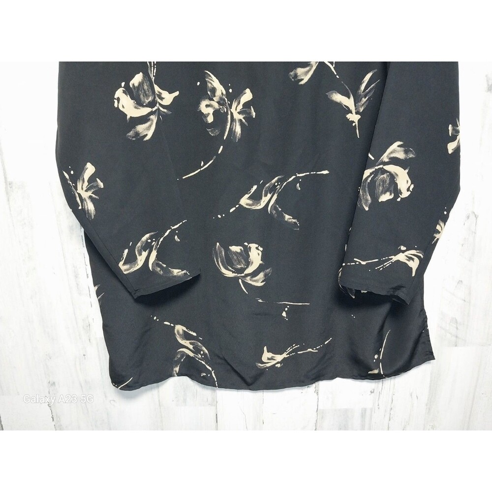 HALSTON Lifestyle Round Neck Top Black Beige Floral Sz 1X Cap Sleeve - Picture 2 of 6